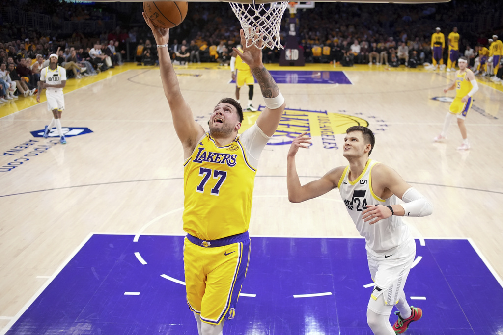 NBA(影)／Doncic首度為新東家湖人出賽　和詹皇合作愉快輕鬆宰爵士