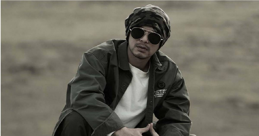 黃明志改被控「持有冰毒+壯陽藥」！皆不認罪嗆：還有人相信？