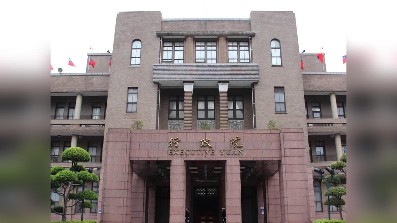快新聞/抓到了!中配「曾效力中共黨政軍單位」竟申請定居台灣 下場曝光