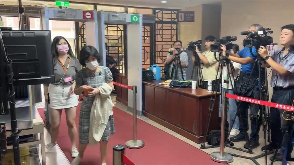 陳佩琪告輸了！　政治獻金帶回家案！許富舜、鄭淑心獲不起訴