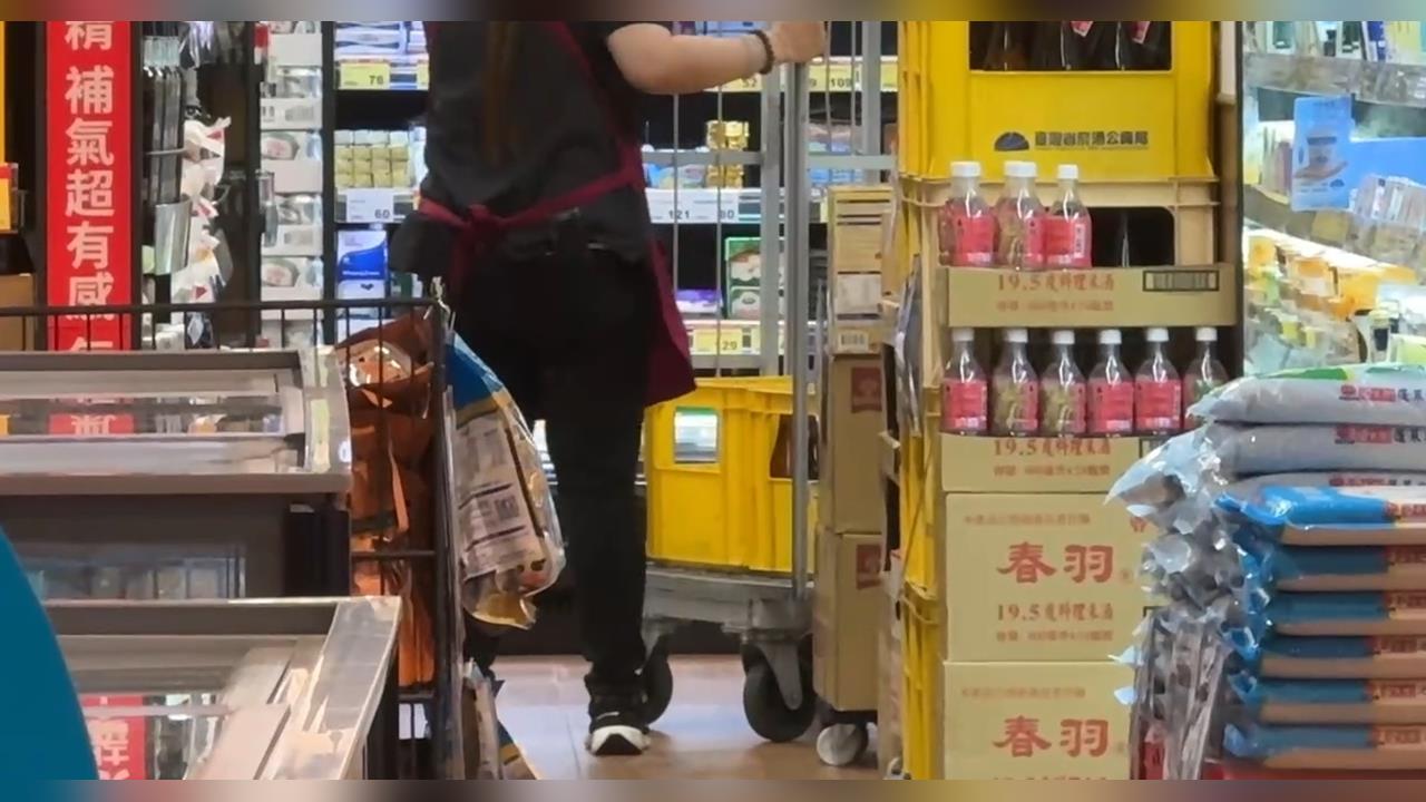 男客結帳"不耐久候"嗆店員 　網:支援收銀變支援輸贏?