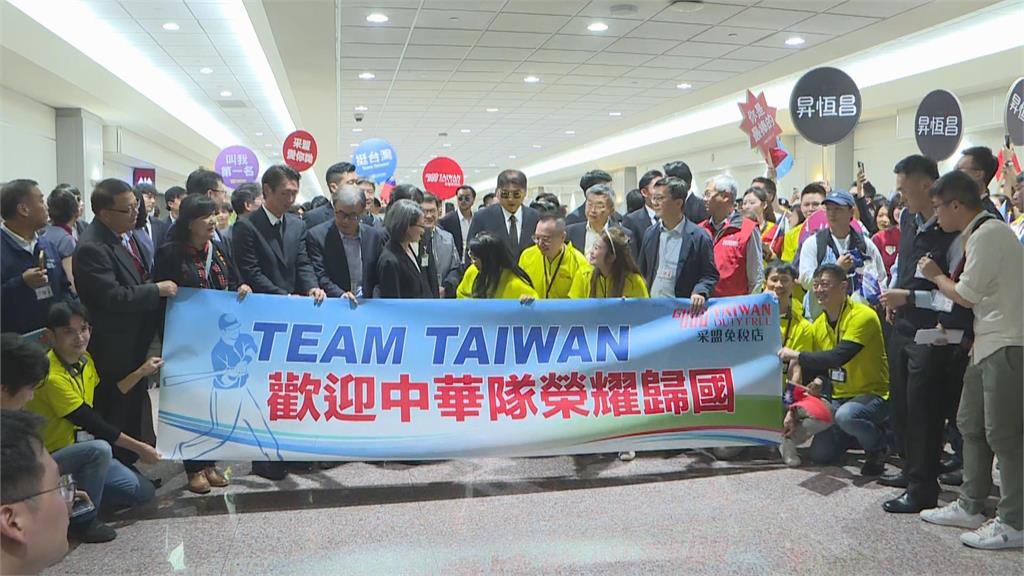 快新聞／采盟董座為機場「黃巾之亂」致歉　小牛怒批：拿道歉SOP應付棒球迷
