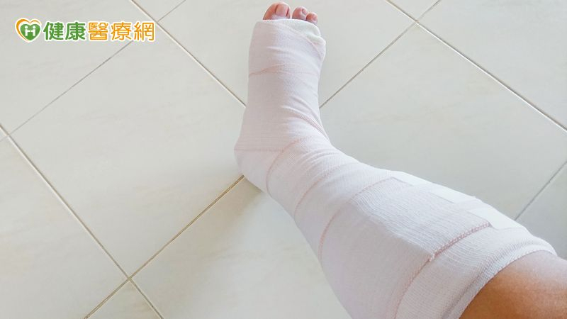 54歲男傷口反覆感染　歷經9個月治療確診「慢性難癒傷口合併骨髓炎」