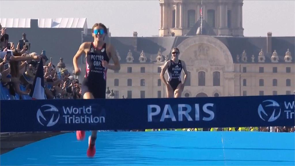 塞納河水質過關　巴黎奧運鐵人三項測試賽順利舉行