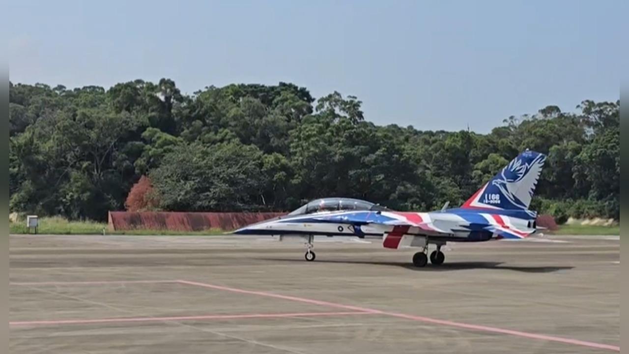 國機國造新里程碑！　「勇鷹號高教機」66架順利飛交