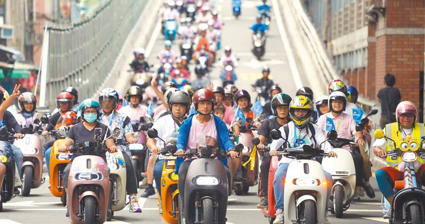 年薪300萬工程師為何「堅持騎車上班?」竹科人曝現實面:太慘烈了