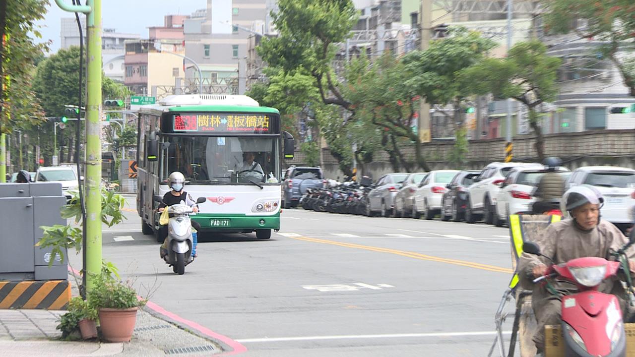 疑沒按鈴要下車遭口頭提醒　婦人不滿爆口角「罵哭司機」