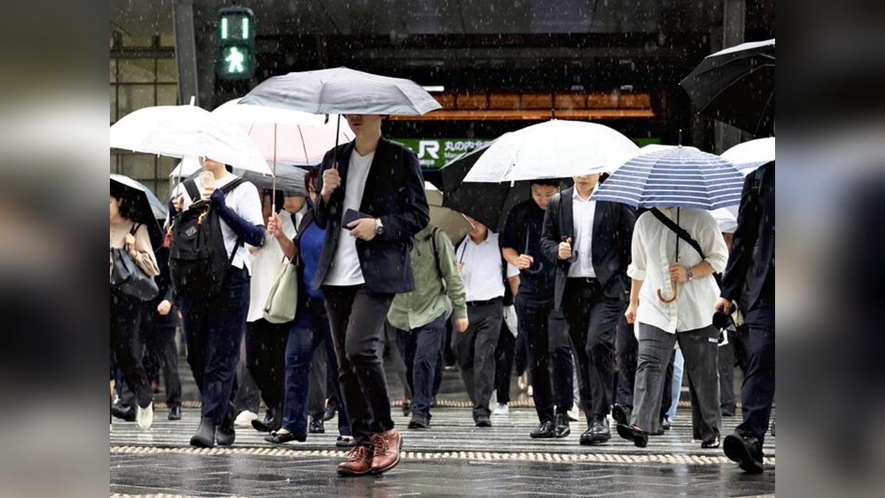 東京秋雨連下34天創140年紀錄　民眾崩潰：這輩子沒看過