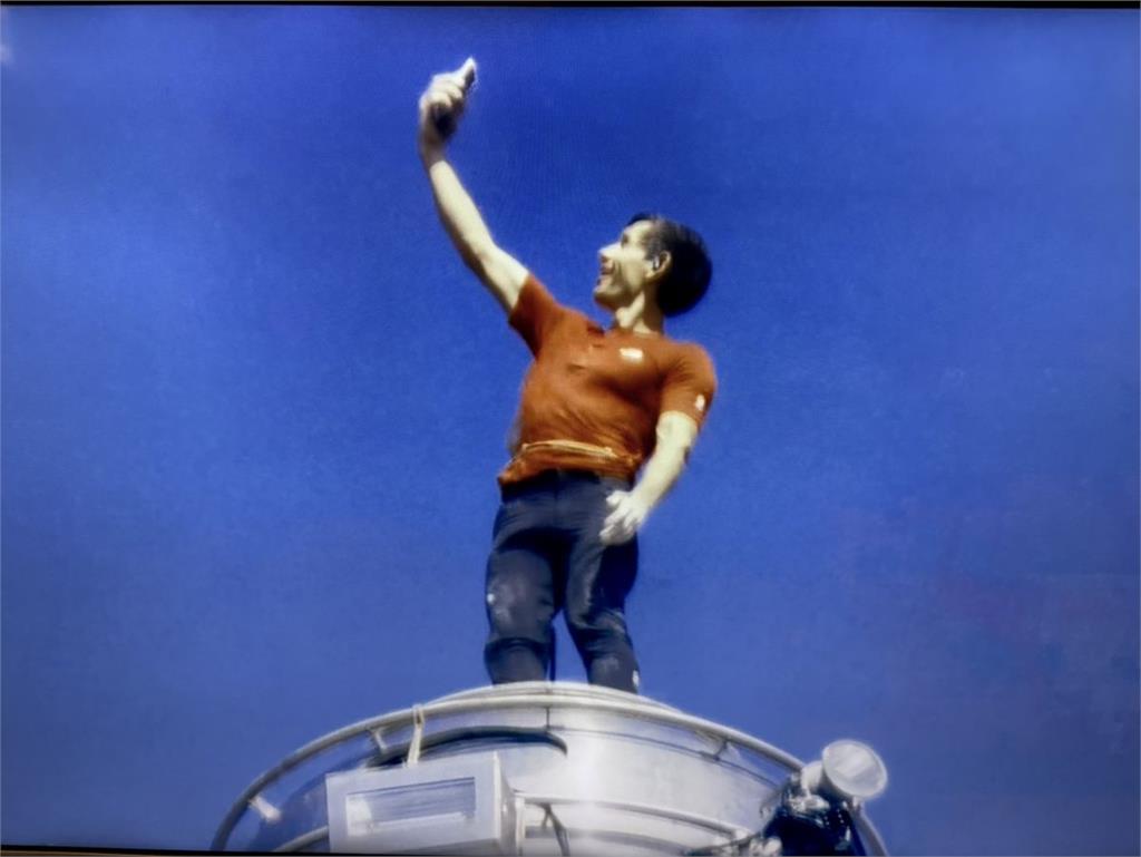 快訊／沒繩索沒護具！霍諾德徒手成功挑戰101　全球屏息見證