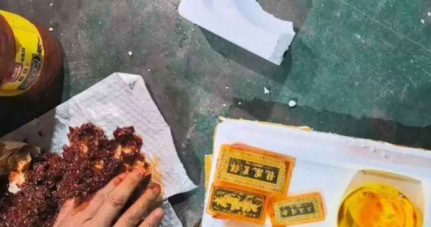 44萬黃金藏辣椒醬!信「穩賺不賠」投資 他差點把錢快遞給詐騙集團