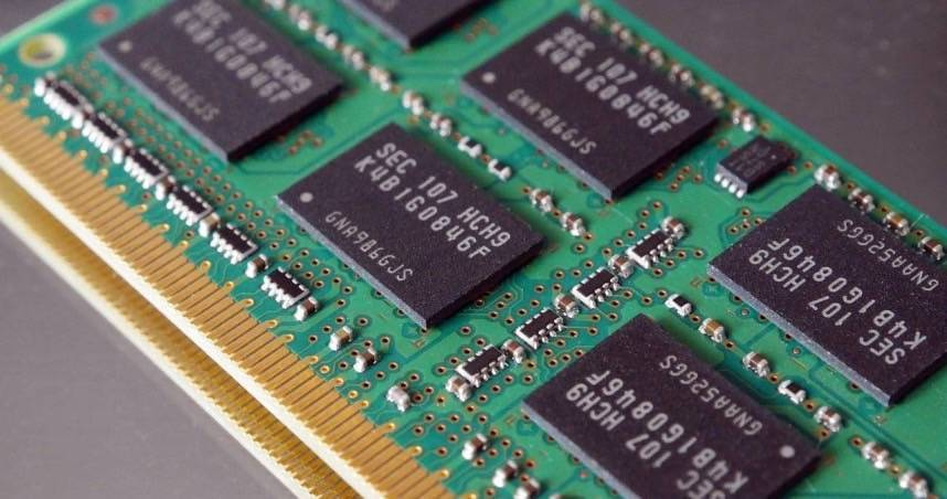 DDR4搶貨潮引爆!價格反超DDR5 南亞科、華邦電營運股價添動能