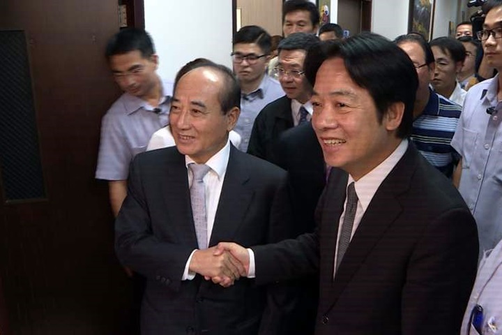 賴揆拜會王金平 盼當朝野溝通橋樑