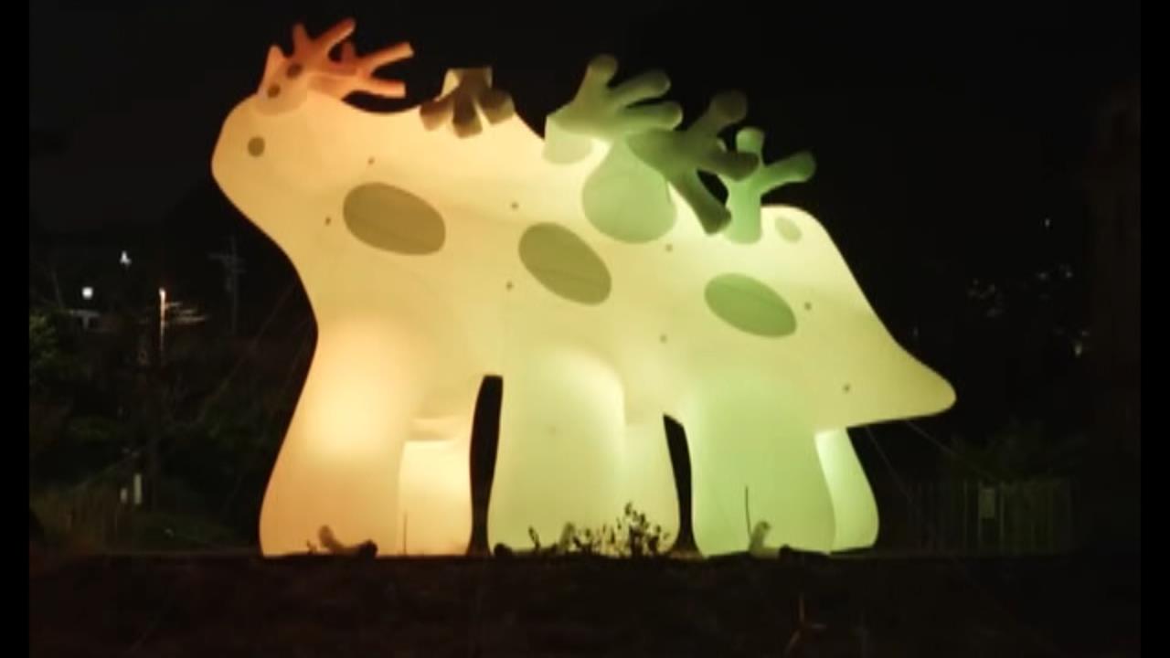 砰！基隆１８公尺高「光獸」突爆裂　網：想起當年黃色小鴨