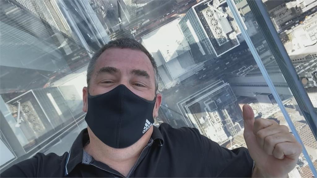 370公尺高空透明電梯　以金剛視角俯瞰帝國大廈
