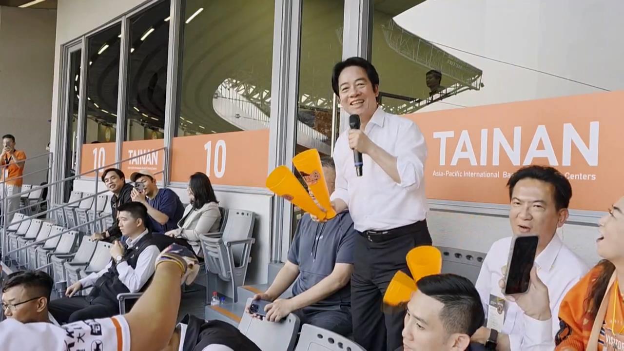 統一全新主場「亞太成棒主球場」 賴總統親臨觀賽嗨喊「AAOA」