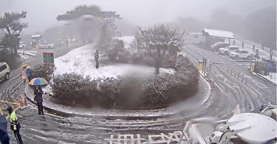 巧合！寒流來襲全台急凍「8年前同一天」台北市陽明山也下雪
