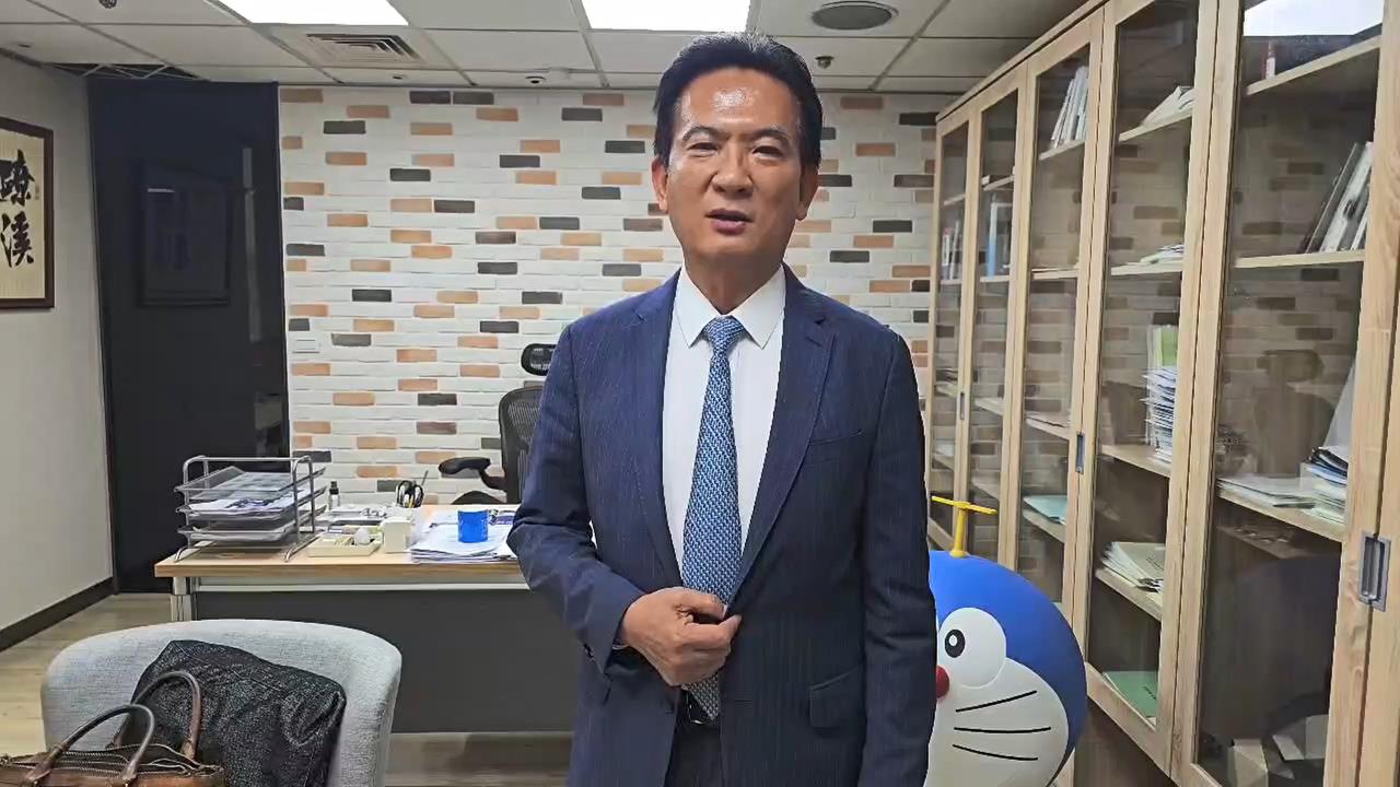 快新聞／「背骨仔師傅教得好！」李貞秀反咬黃國昌　林俊憲笑了：請神容易送神難