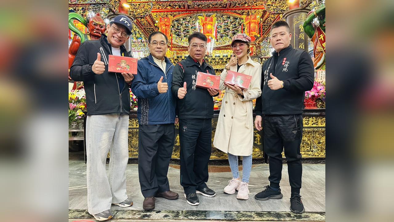 《豆腐媽媽》演員現身板橋！胡鴻達、李沛綾攜手阮氏翠恆助弱勢　感性發聲：愛要及時