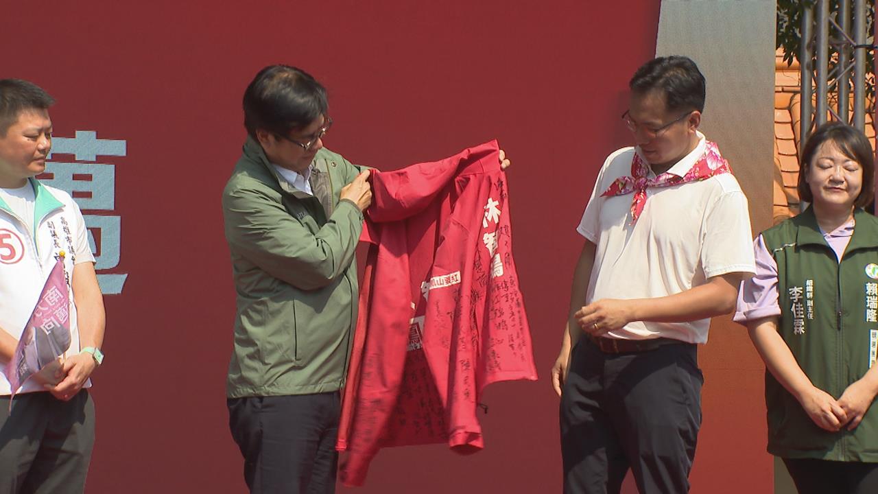 林智鴻競總成立大會場面熱鬧　眼癌童阿嬤上台謝救命之恩
