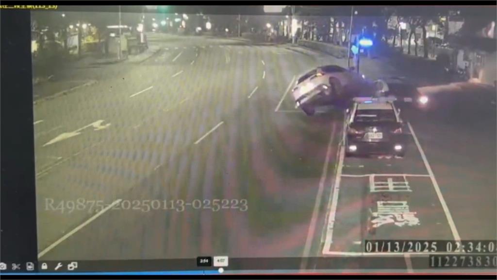 自己送上門! 休旅車駕駛自撞警車 被搜出毒品