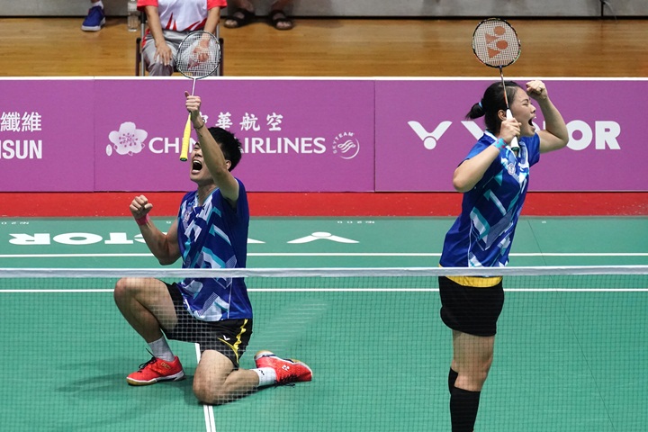 世大運》王齊麟／李佳馨逆轉勝 奪羽球混雙首金