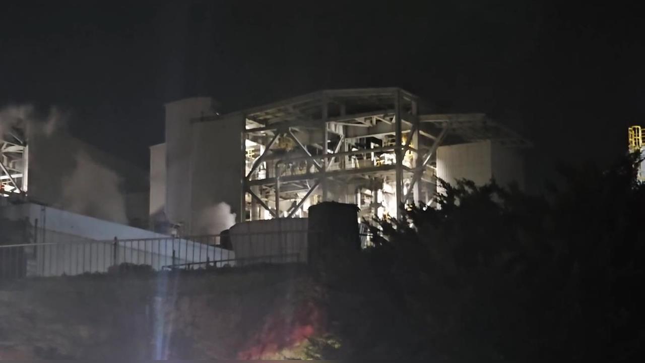 快新聞／世界先進晶圓三廠深夜驚傳火警！警消出動大量人車搶救