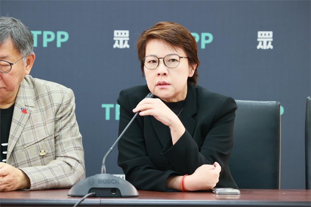 快新聞／黃珊珊投廢票風波　民眾黨團：罰5萬元、停止出席會議2個月