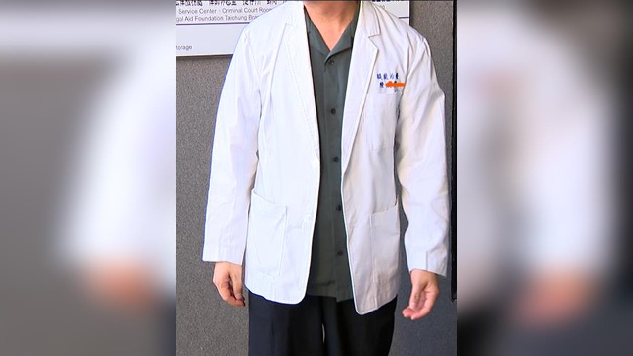 醫大生遭無照男酒駕撞死　體育主播穿亡兒衣出庭討公道