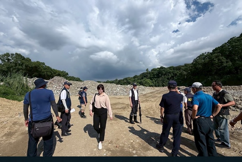 高雄市美濃、大樹區遭盜採、濫倒 橋檢聲押禁見2嫌獲准