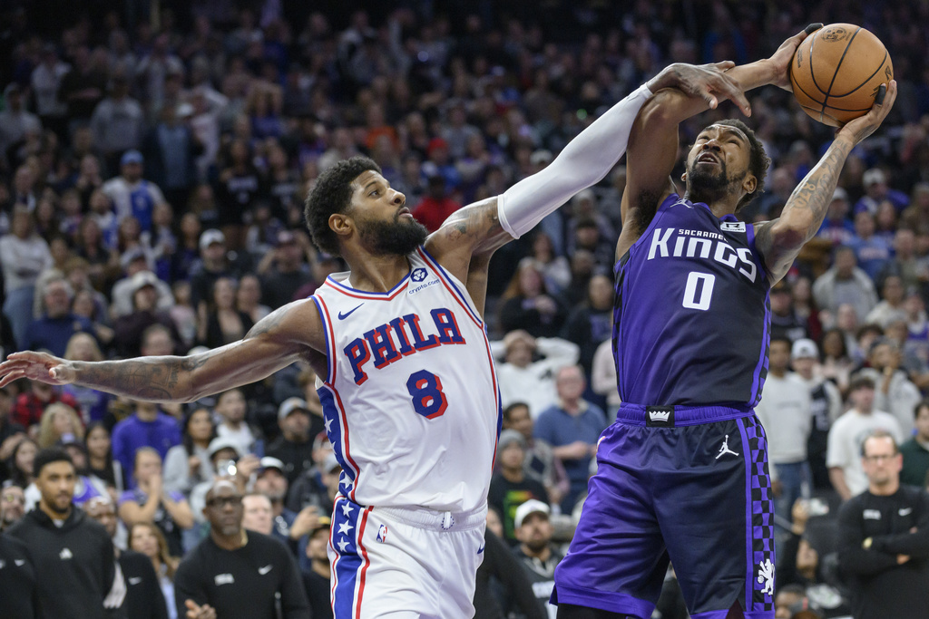 NBA(影)／有沒有搞錯？最後3分鐘0得分！　76人進攻大當機遭國王演出逆轉秀