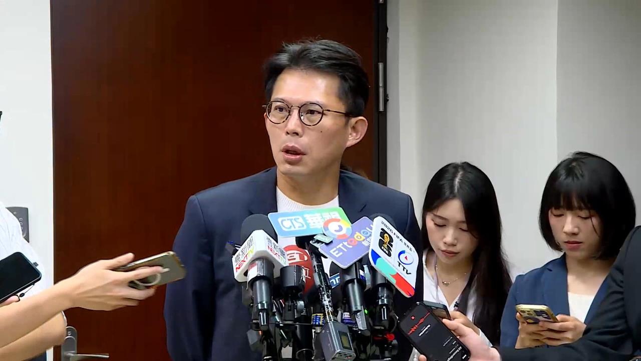 黃國昌控戰友落跑稱「不知私事」　卓冠廷怒轟：踐踏他人成就自己