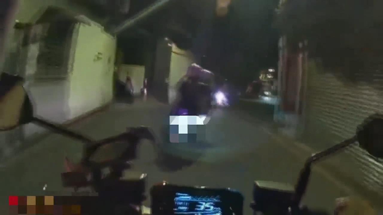 毒駕拒檢逃逸！　警追捕「騎士自摔」秒遭壓制