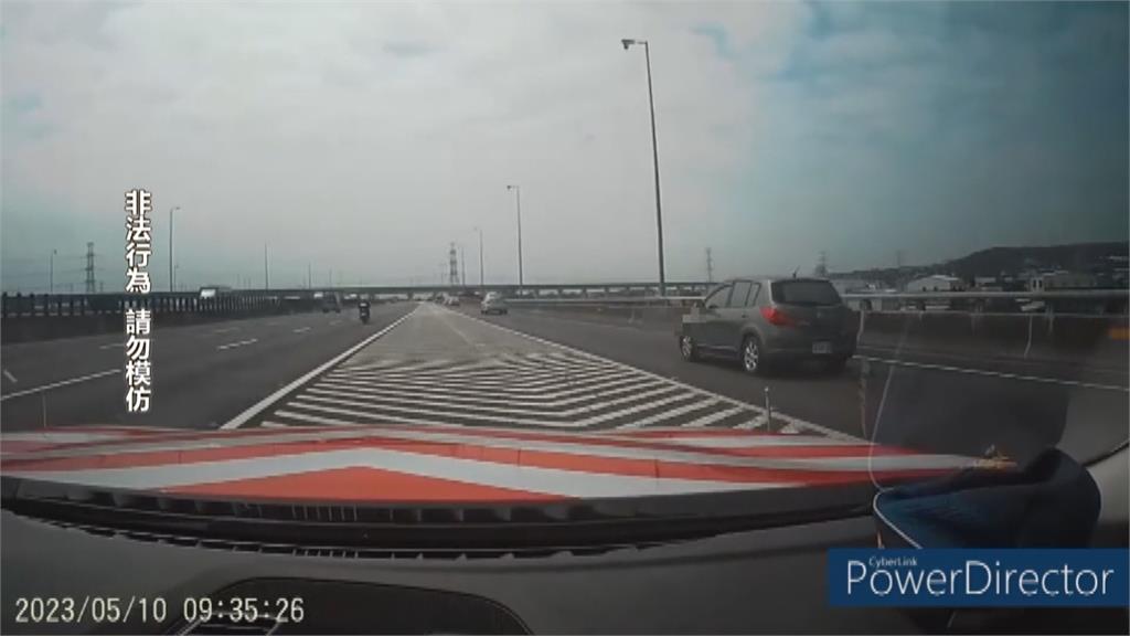 騎車上國道遭攔查　男情緒失控揮拳襲警