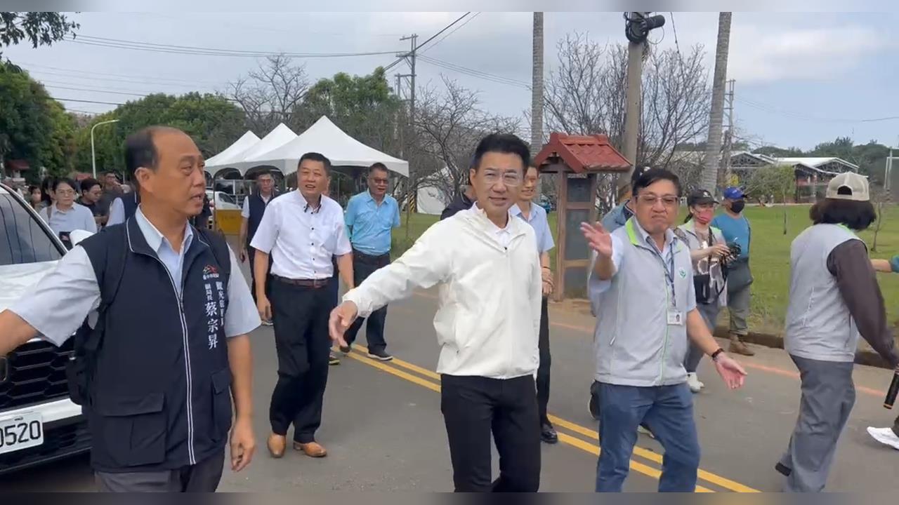 攜手三麗鷗明星打造甜點王國　江啟臣視察「新社花海」籌備進度