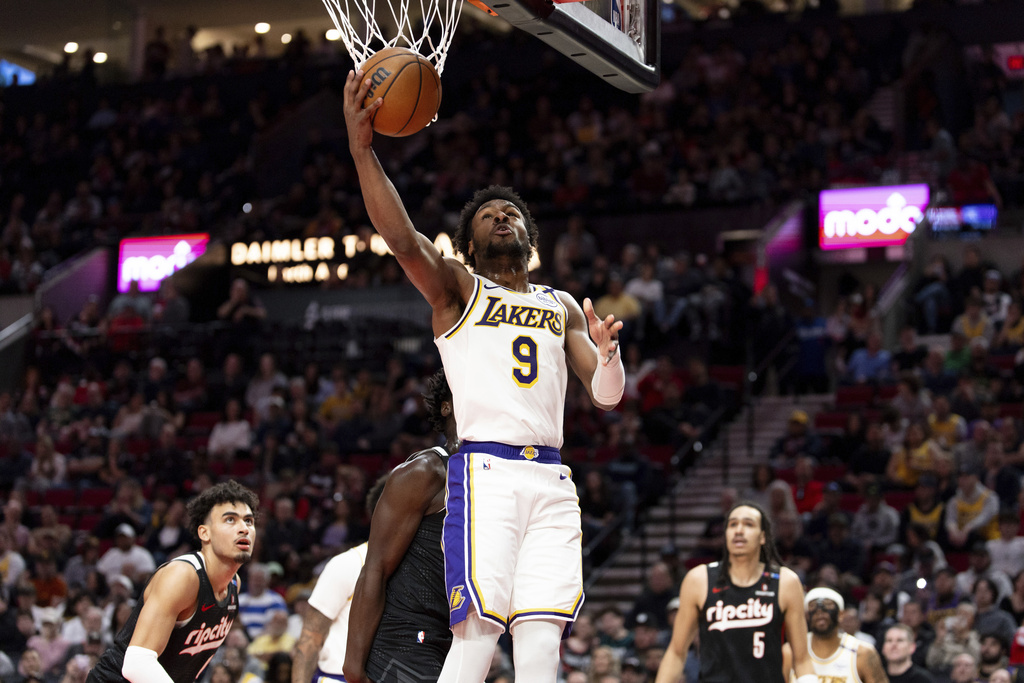 NBA(影)／詹皇子生涯首度先發出賽　雖然輸球但締造一項湖人紀錄