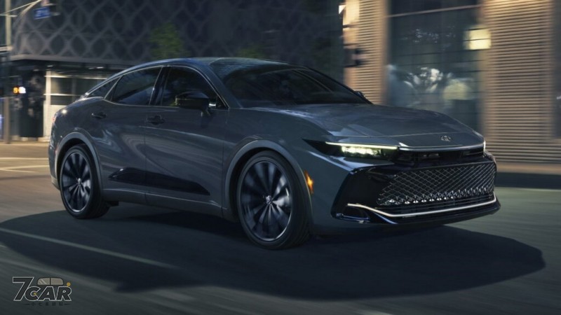 搭載黑化套件　2025 Toyota Crown Nightshade 登場