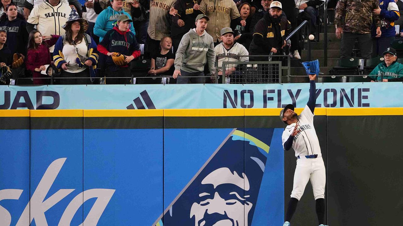 MLB(影)/到二樓搶劫!J-ROD「禁航區起飛」沒收對手開轟 獲選單週最佳好球