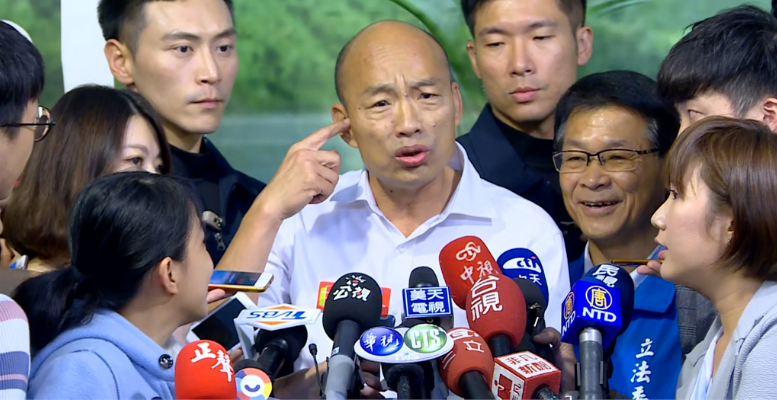 快新聞／韓國瑜回應青年 當選總統後「移動式管理」不離開高雄