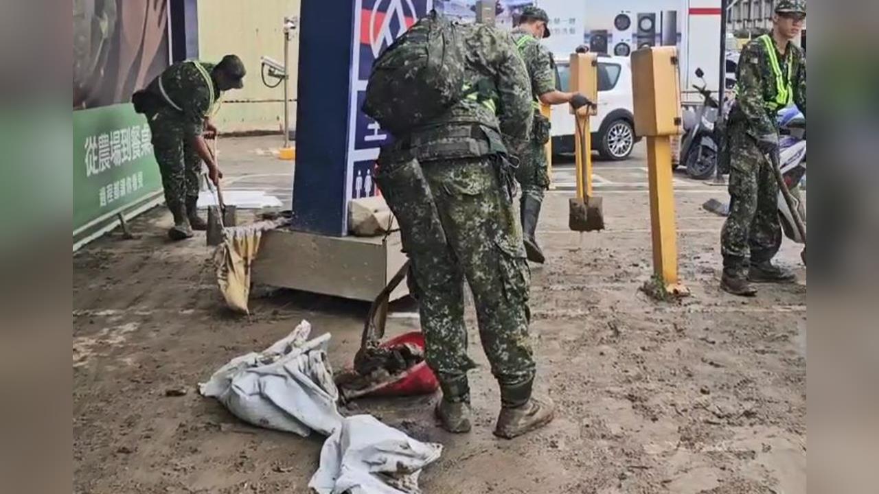 蘇澳煙波地下停車場抽水救車 阿里史冷泉休園1個月清淤泥