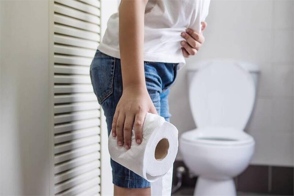 腸胃感染「一瀉千里」　中醫：熱敷3穴位助康復