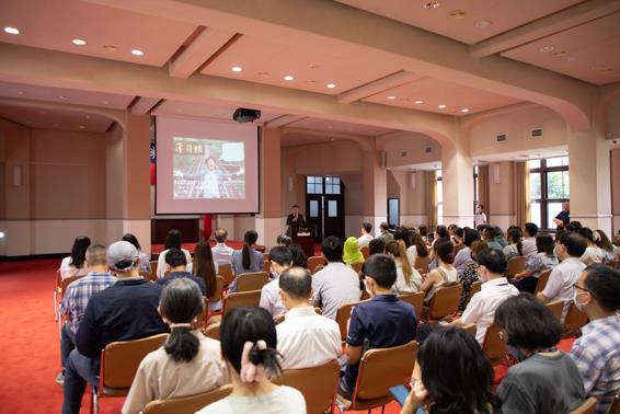 快新聞／反思民主深化之路！行政院化身一日電影院　借鏡國際經驗落實轉型正義教育