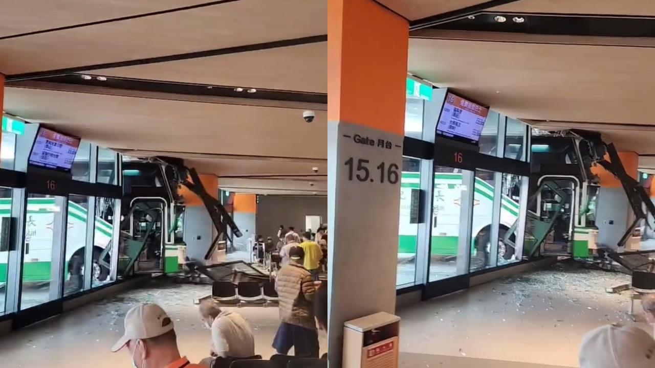 快訊／驚！長庚醫院接駁車「突失控撞進轉運站」玻璃碎滿地　現場慘況畫面曝
