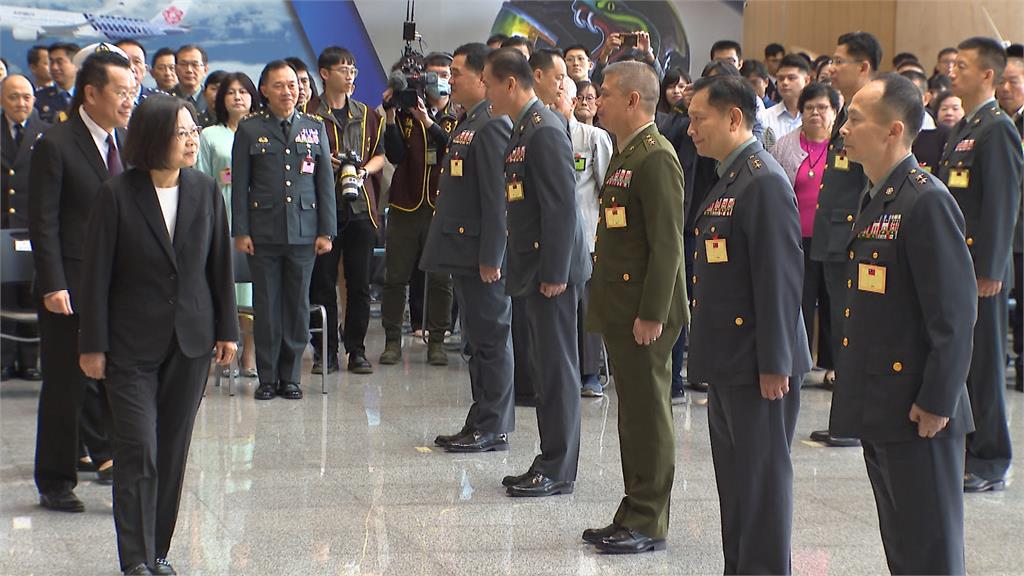 出席陸海空軍晉任將官典禮　蔡總統肯定我國防自主成果