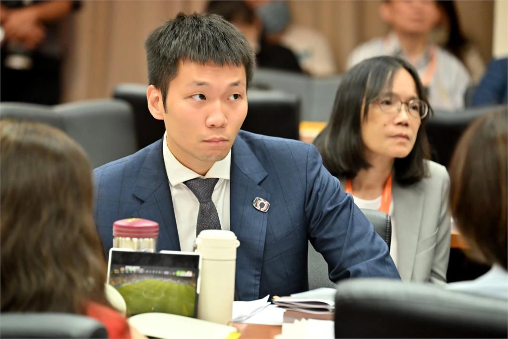 驚傳請辭運動部長　李洋錯愕：沒有這打算