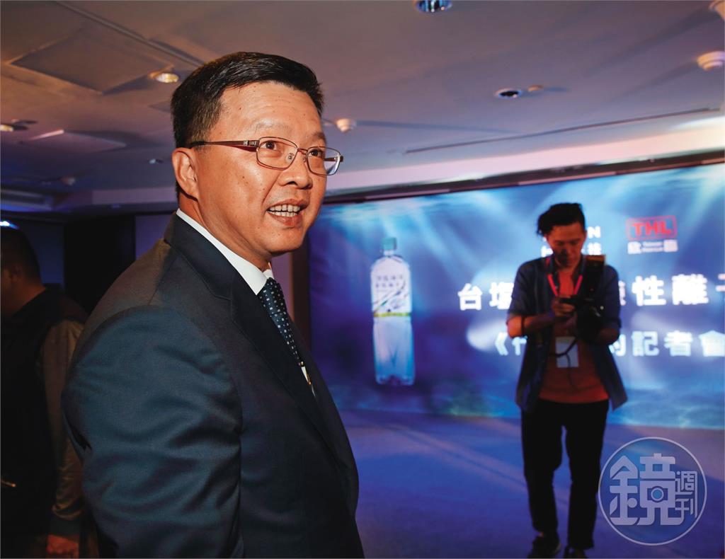 【陳啟昱小三曝光】外遇酒店名花　陳啟昱帳戶逾億現金提領一空