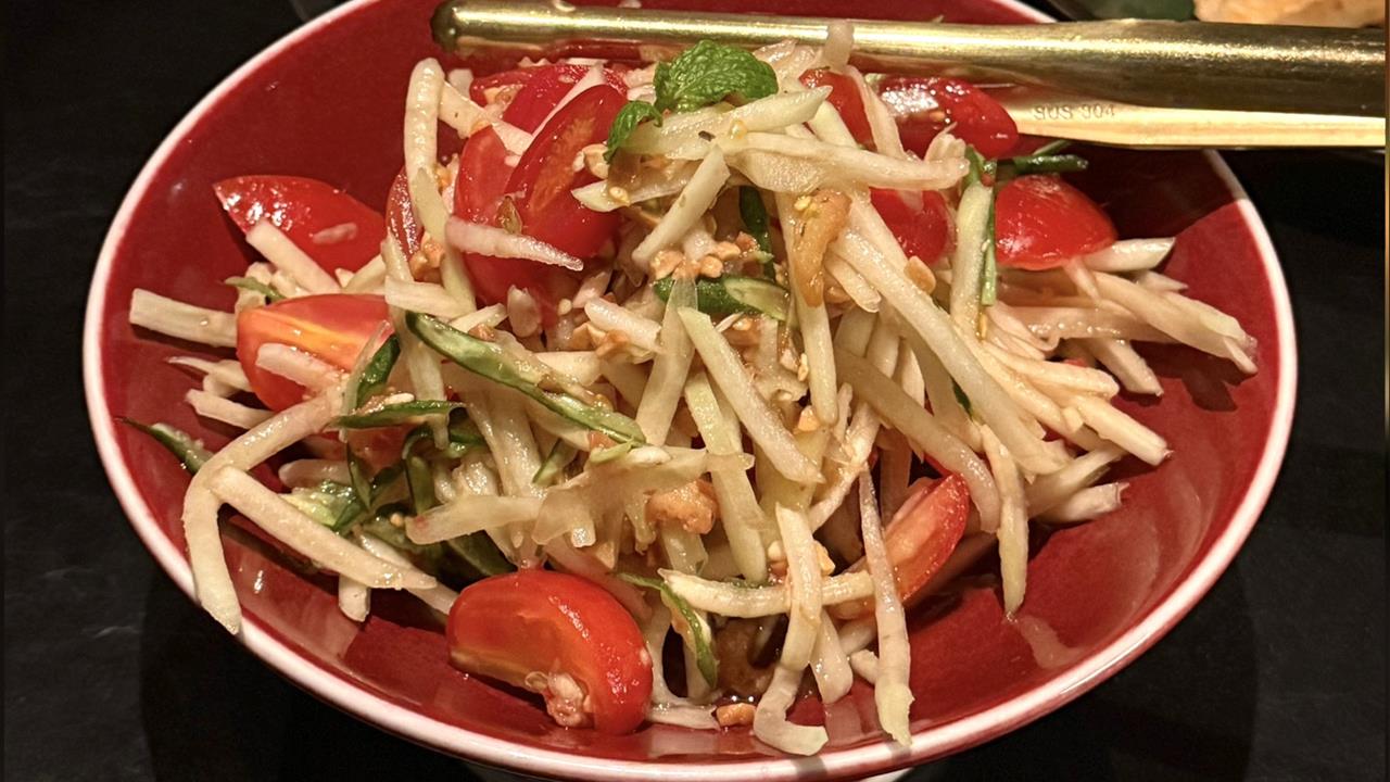 空腹吃助消化水果竟成「胃痛元凶」？營養學博士：換個進食順序效果大不同