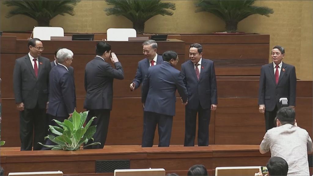 越南國會選出新國家主席　公安部長蘇林出任