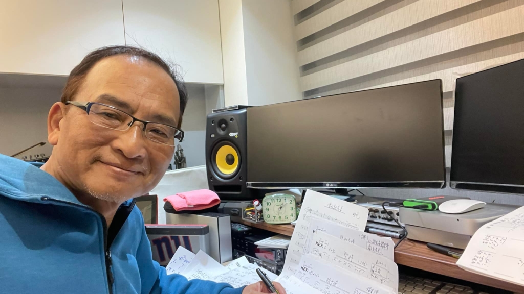 最難搞主持人竟然是他！　孔鏘老師感念嚴格訓練戲稱「下次要練Seventeen、IVE」