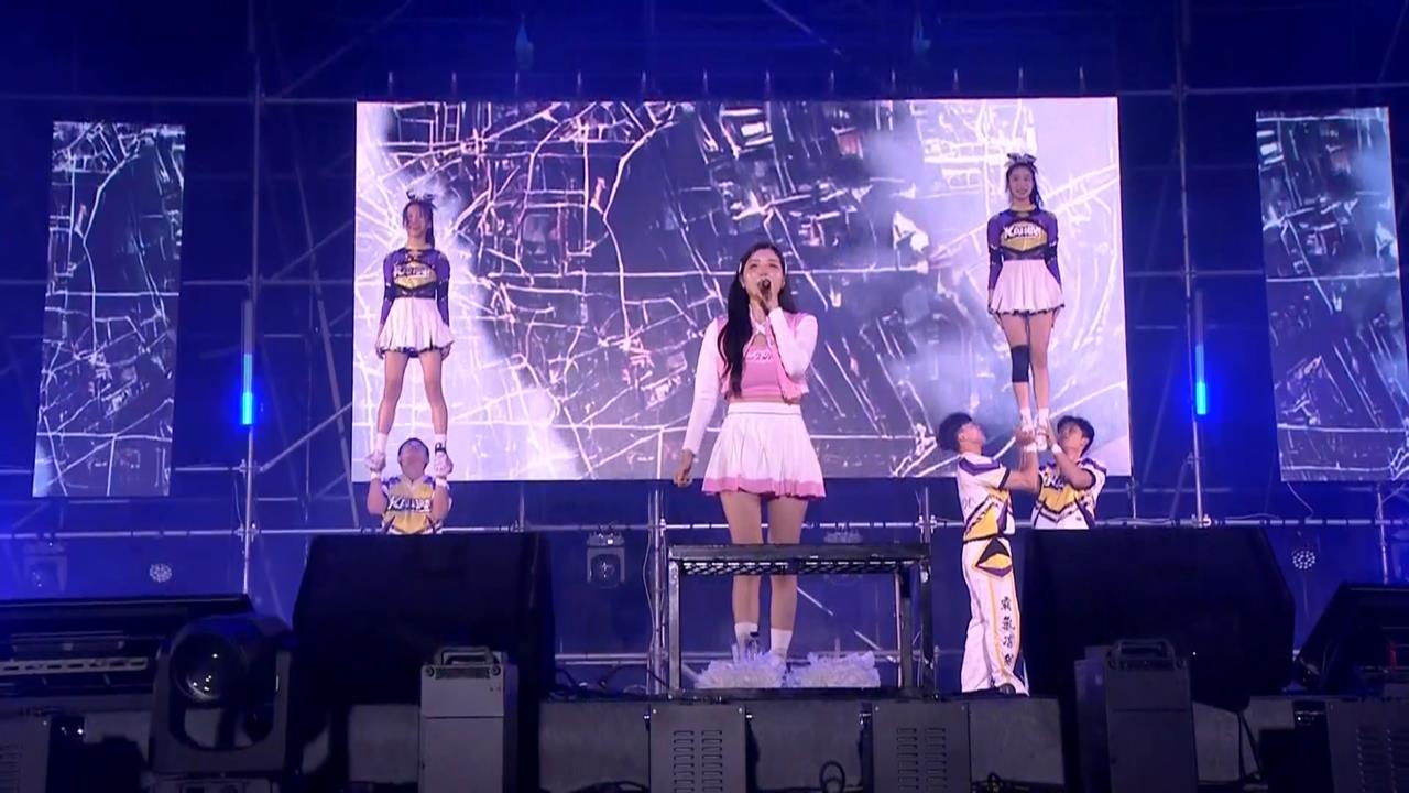 屏東東港大鵬灣跨年煙火超撞光　啦啦隊女神南珉貞獻唱台語歌