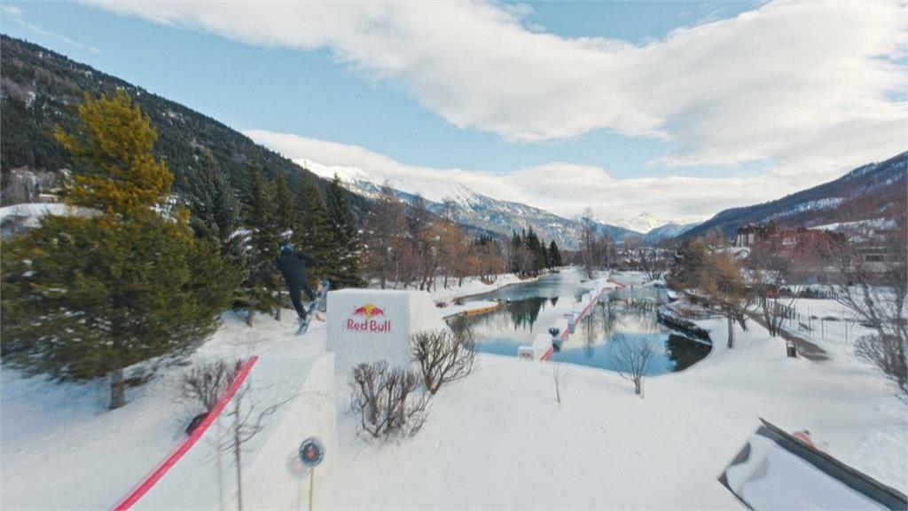 挑戰極限法國湖上波浪滑雪道　一失手恐落冰水裡